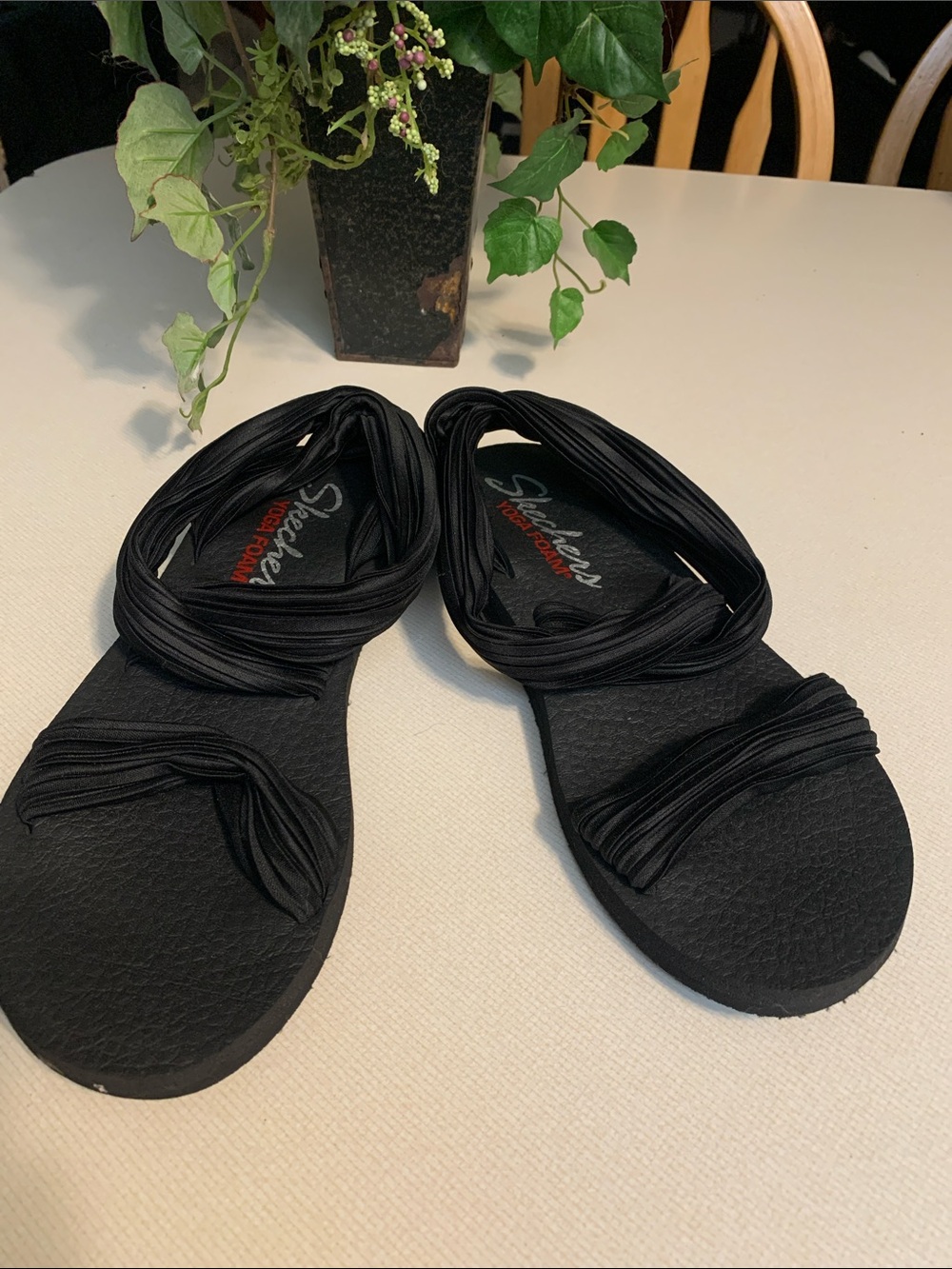 Skechers Yoga Foam Women's Black Multi-Strap Elastic Wrap Sandals